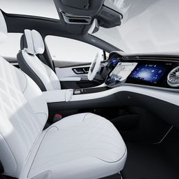 Mercedes EQS interior